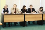 Неформальное общение во время перерыва в работе Съезда Российского союза молодых ученых