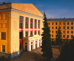 Главный корпус Уфимского государственного нефтяного технического университета