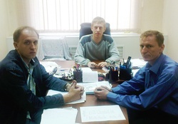 Слева направо: Евгений Попов, Алексей Шарапов и Всеволод Ильин