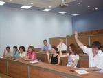 Голосование участников учредительного собрания Северо-Осетинского регионального отделения Российского союза молодых ученых