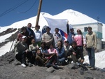 Участники Форума молодых ученых Юга России на Эльбрусе, высота – 3800 метров
